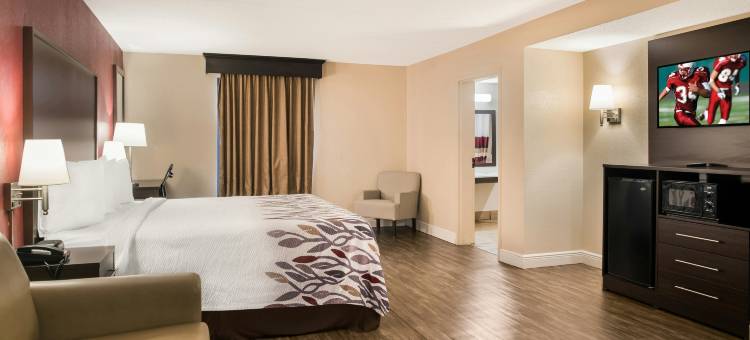 红顶酒店-图珀洛(Red Roof Inn Tupelo)图片