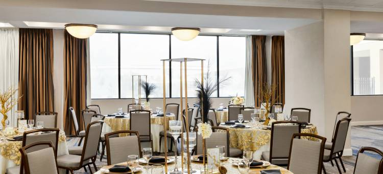新奥尔良机场希尔顿逸林酒店(DoubleTree by Hilton New Orleans Airport)图片
