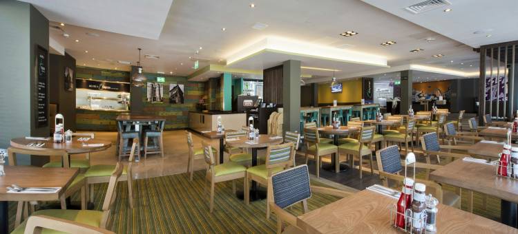 纽伯里镇中心伦敦路普瑞米尔酒店(Premier Inn Newbury Town Centre (London Road))图片