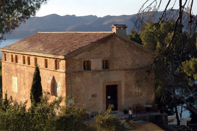 Petit Hotel Hostatgeria la Victoria Over view