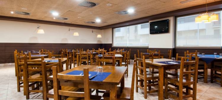 诺艾恩潘普洛纳宜必思尚品酒店(Ibis Styles Pamplona Noain)图片