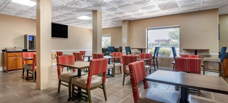 斯泰茨伯勒大学区舒适套房酒店(Comfort Inn & Suites Statesboro - University Area)图片