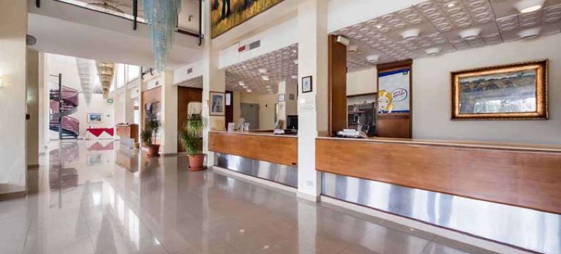 HR酒店(Hotel HR)图片