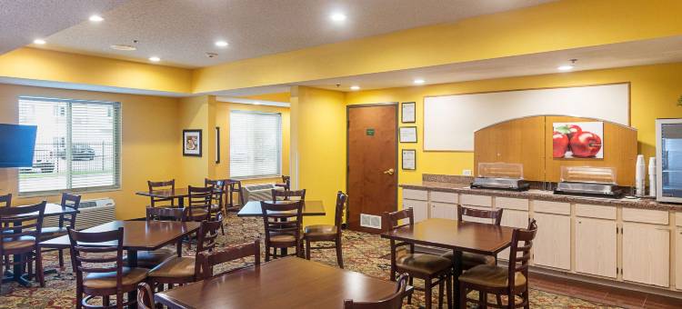 品质酒店及套房西追(Quality Inn & Suites West Chase)图片