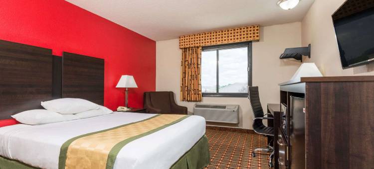 曼西波尔州立大学戴斯酒店(Days Inn by Wyndham Muncie -Ball State University)图片