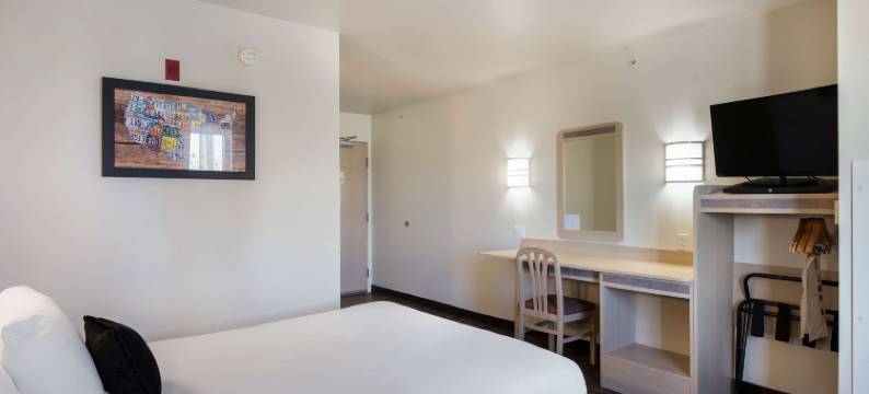 巴特红狮套房酒店(Red Lion Inn & Suites Butte)图片