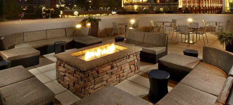 匹兹堡贝克利广场万豪SpringHill酒店(SpringHill Suites Pittsburgh Bakery Square)图片