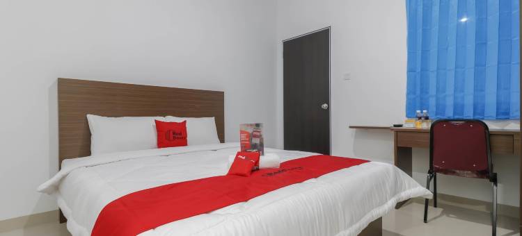 科普里购物中心红多兹Plus酒店(RedDoorz Plus Near Kepri Mall)图片
