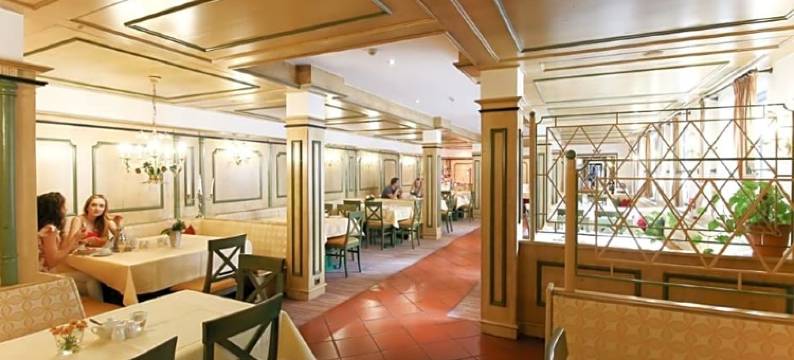 布特斯豪斯厄布格米赫特酒店(Hotel Erbgericht Buntes Haus)图片