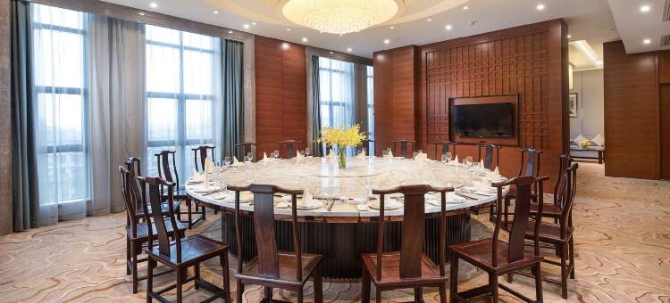 临湘华银酒店图片