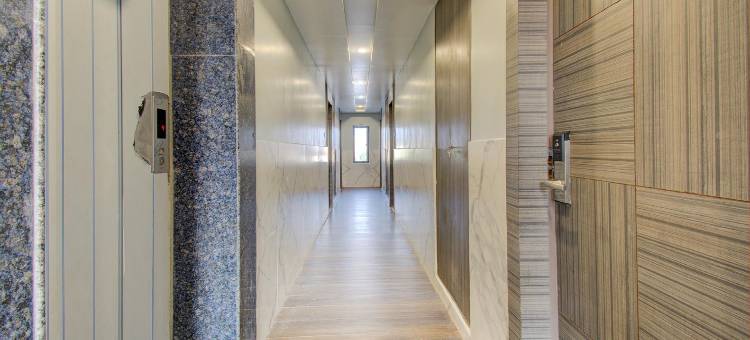 首都 O 23031 V 酒店(Townhouse City Centre Vijayawada Formerly V Hotels)图片