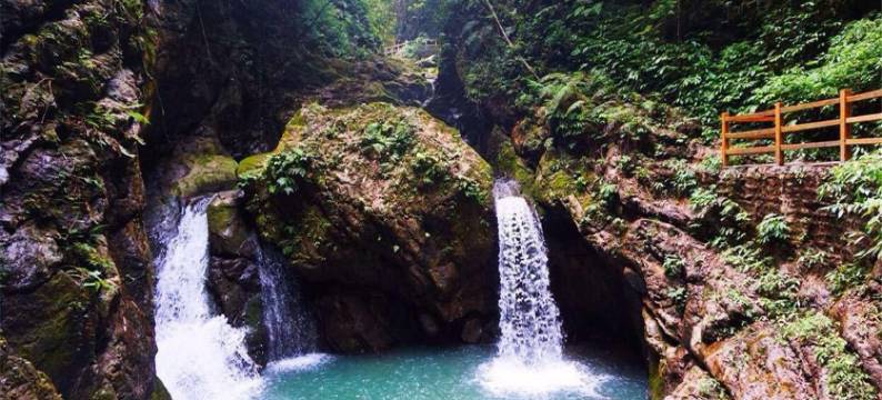 重庆露强度假酒店图片