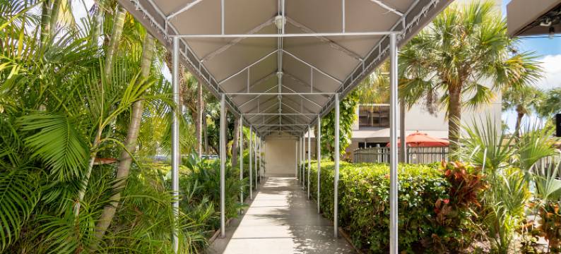 迈阿密机场红屋顶PLUS+酒店(Red Roof PLUS+ Miami Airport)图片