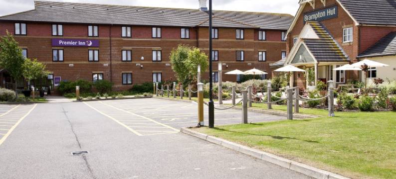 亨廷登普瑞米尔酒店(A1/A14)(Premier Inn Huntingdon (A1/A14))图片