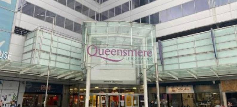 Two Bed Apartment with Balcony Slough,Windsor,Legoland图片