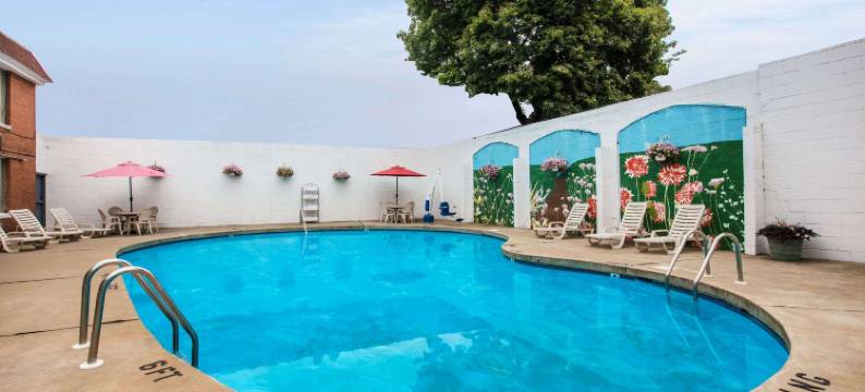 莱格奈尔华美达酒店(Ramada by Wyndham Ligonier)图片