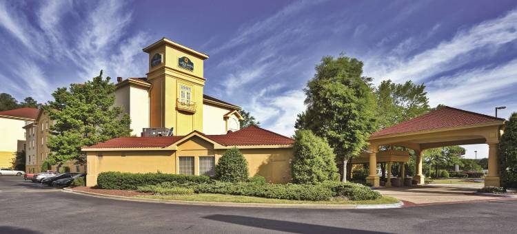 伯明翰霍姆伍德拉昆塔温德姆套房酒店(La Quinta Inn & Suites by Wyndham Birmingham Homewood)图片