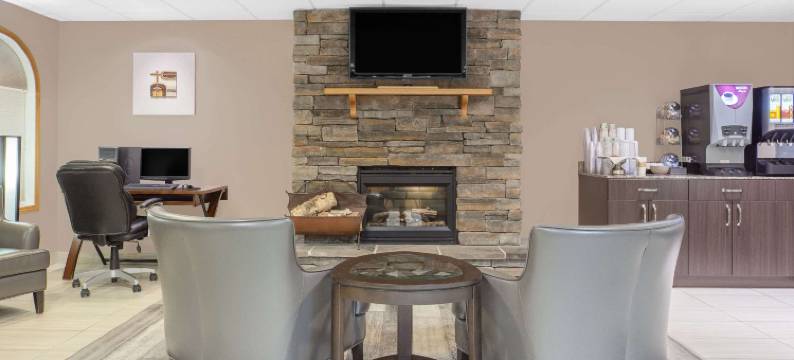 阿萨巴斯卡速8酒店(Super 8 by Wyndham Athabasca AB)图片