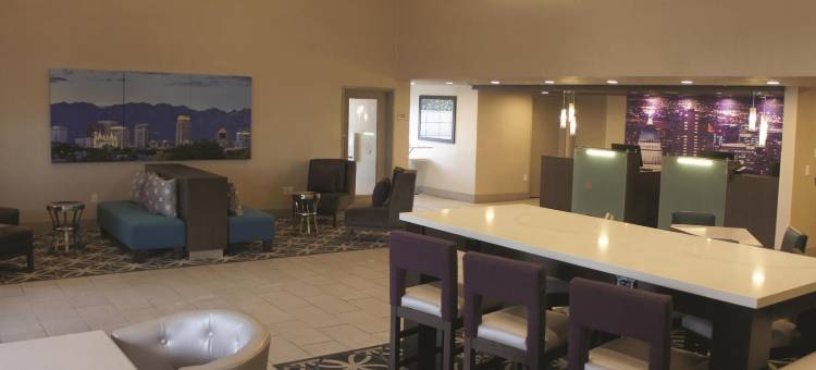 北奥勒姆拉昆塔温德姆套房酒店(La Quinta Inn & Suites by Wyndham North Orem)图片