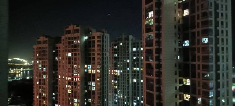 落入凡尘的小凡公寓(天山北路分店)图片