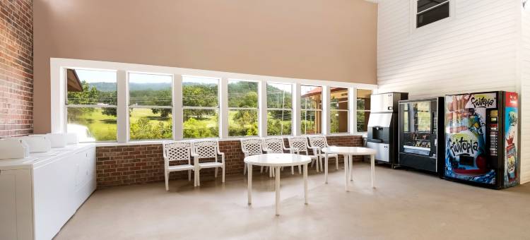 查塔努加红顶酒店-了望山(Red Roof Inn Chattanooga - Lookout Mountain)图片