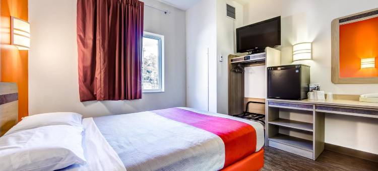 西多伦多 - 伯灵顿 - 奥克维尔6号汽车旅馆酒店(Motel 6 Burlington, on - Toronto West - Oakville)图片