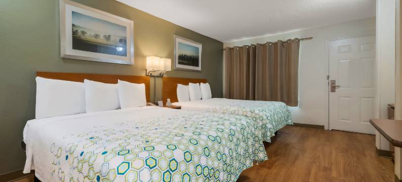 奥兰多UCF区霍姆汤公寓(HomeTowne Studios Orlando - UCF Area)图片