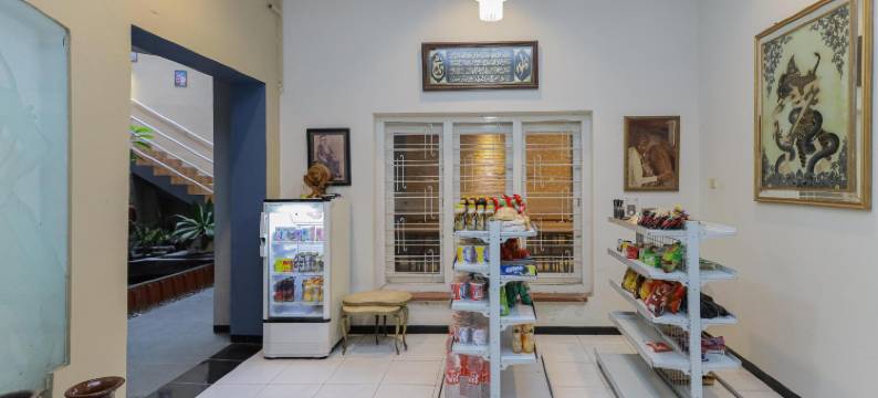 红门酒店加 @ 斯温住宿拉亚朗塞普(RedDoorz Plus at Swun Stay Raya Langsep)图片