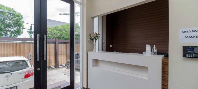 阿瓦隆卡拉瓦奇米特拉红门酒店(Avalon Karawaci Mitra RedDoorz)图片