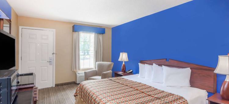 佛罗伦萨-马斯尔肖尔斯呗盟套房酒店(Baymont by Wyndham Florence/Muscle Shoals)图片