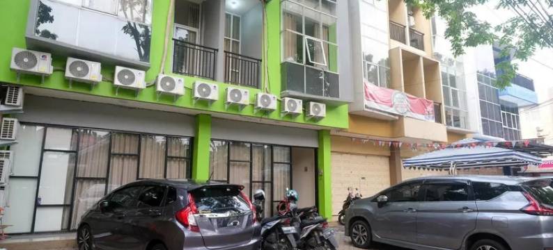 城市景观酒店AVA-近三宝垄警察学院(Urbanview Hotel Ava Semarang Near Akademi Kepolisian Semarang by RedDoorz)图片