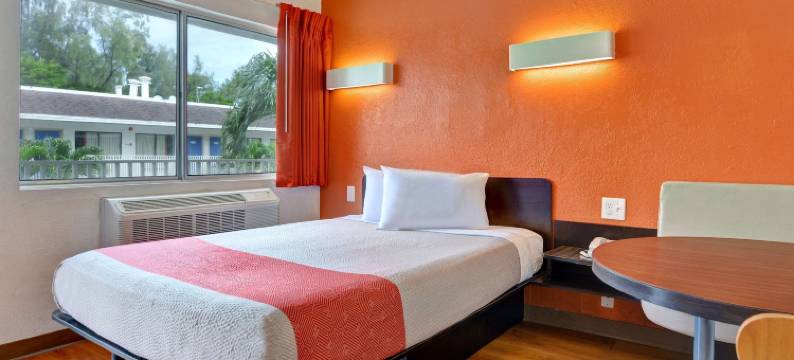 达尼亚滩6号汽车旅馆(Motel 6 Dania Beach, FL)图片