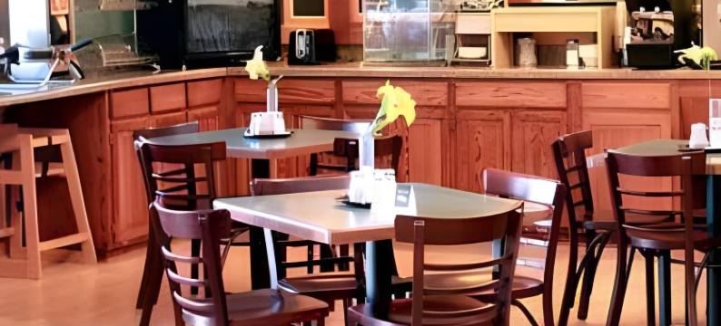 圣克芬德美吟温德姆酒店(AmericInn by Wyndham St. Cloud MN I-94)图片