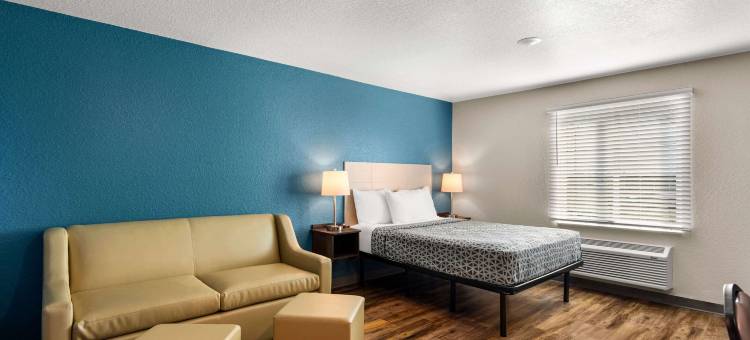 伍德斯普林斯套房波特圣卢西(WoodSpring Suites Port St. Lucie)图片