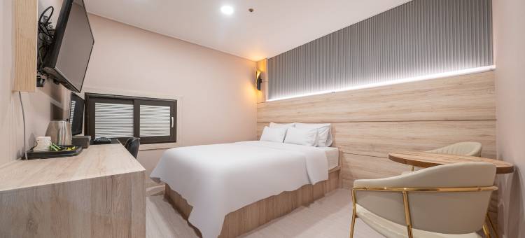 华亭酒店君(Hwajeong Jun Hotel)图片