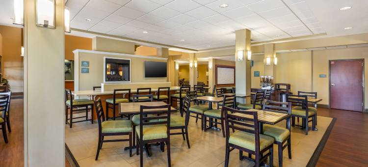 塔斯坎比亚沙洲贝斯特韦斯特优质套房酒店(Best Western Plus Tuscumbia/Muscle Shoals Hotel  Suites)图片