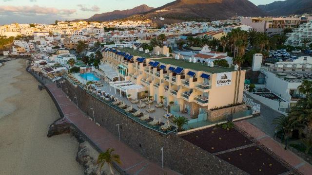 XQ El Palacete Hotel Overview