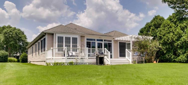 拥有阳光房、甲板及池塘景观的列维士之家(Sunny Lewes Home w/ Sunroom, Deck & Pond View)图片