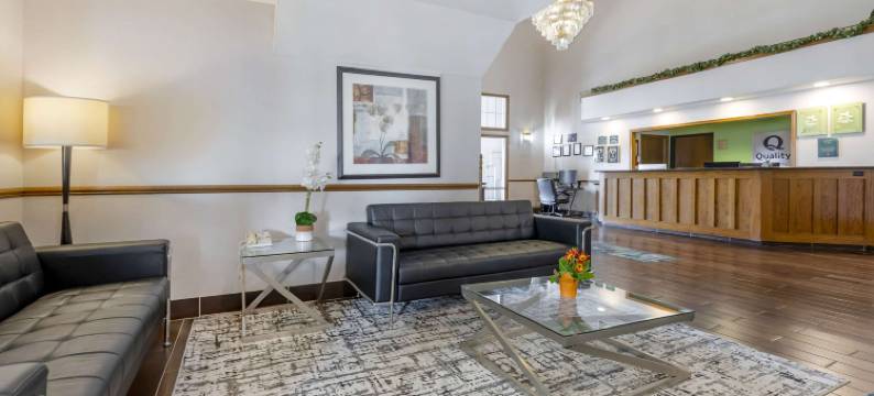 斯托顿凯艺套房酒店-麦迪逊南(Quality Inn & Suites Stoughton - Madison South)图片