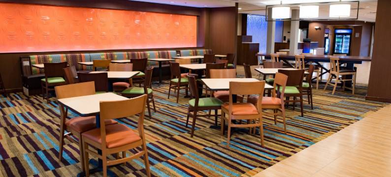 安德森万枫酒店及套房(Fairfield Inn & Suites Anderson)图片