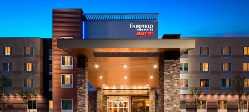 阿克伦费尔劳恩万枫酒店及套房(Fairfield Inn & Suites Akron Fairlawn)图片