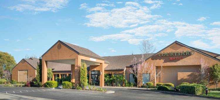 瓦卡维尔万怡酒店(Courtyard Vacaville)图片