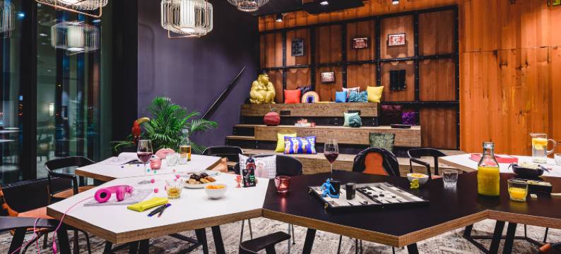 波兹南机场 Moxy 酒店(Moxy Poznan Airport)图片