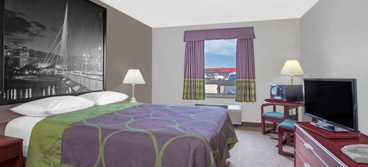波蒂奇拉普雷里速8酒店(Super 8 by Wyndham Portage la Prairie MB)图片