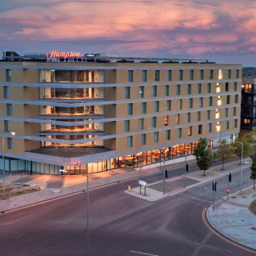 埃士佛德国际希尔顿欢朋酒店(Hampton by Hilton Ashford International)图片