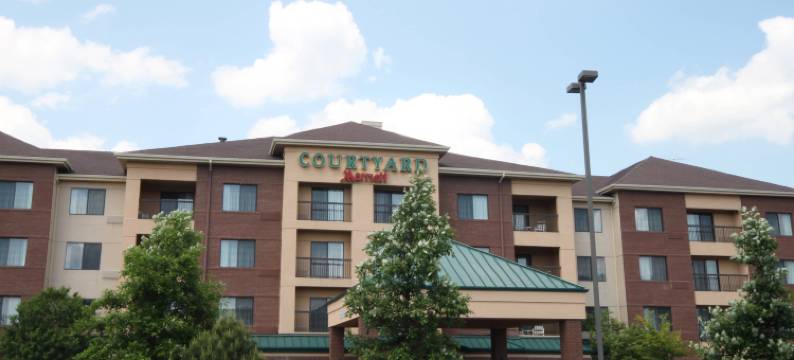 芝加哥布鲁明戴尔万怡酒店(Courtyard Chicago Bloomingdale)图片