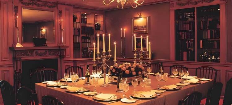 夏天洛奇乡间别墅酒店(Summer Lodge Country House Hotel)图片