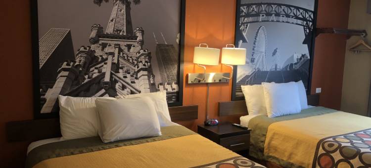 克里斯特尔莱克温德姆速8酒店(Super 8 by Wyndham Crystal Lake)图片