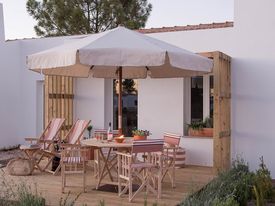 克拉维耶拉尔比隆农场旅馆