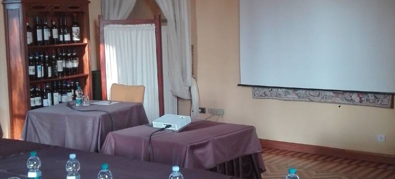 罗索城堡酒店(Castello Rosso)图片